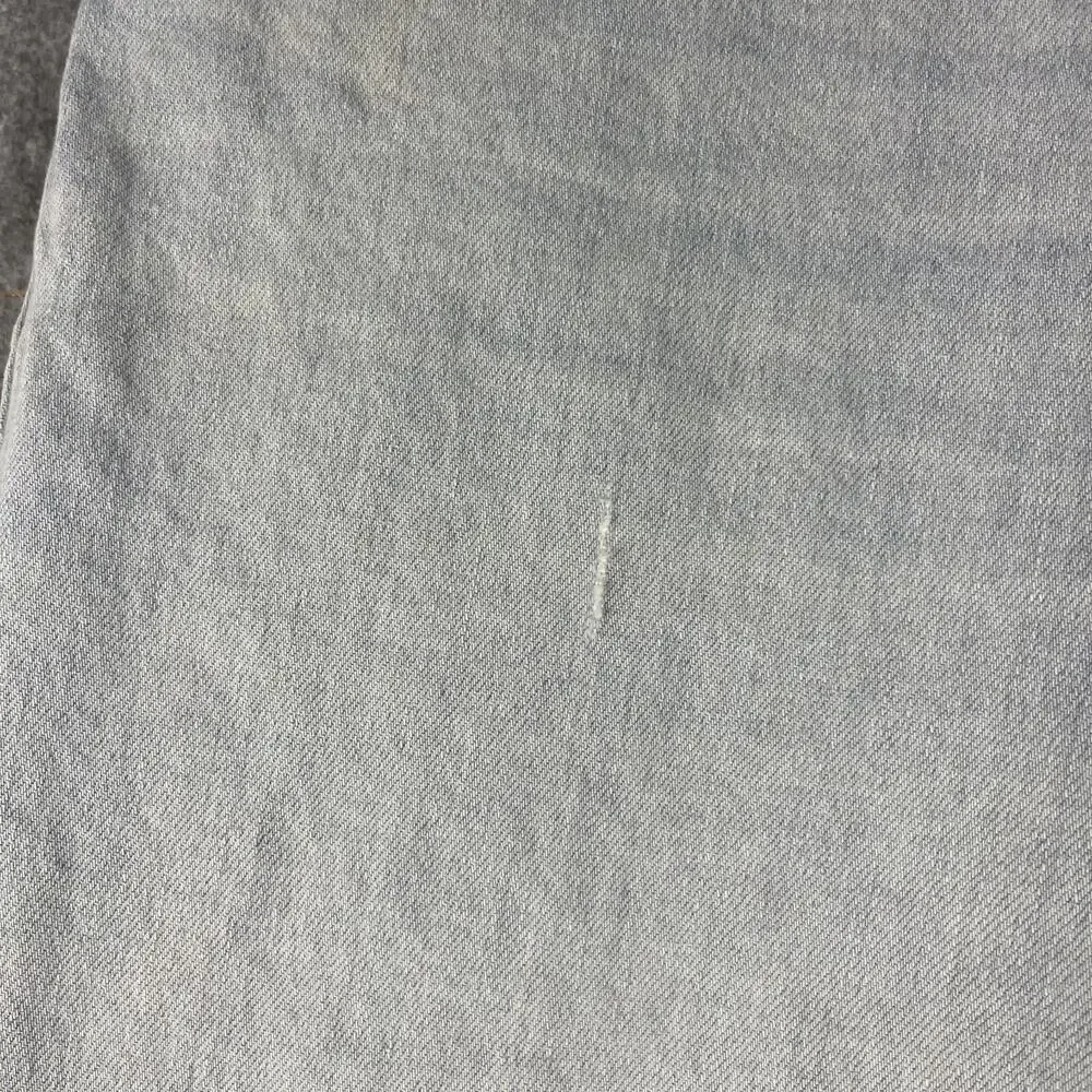 J. Crew 484 Slim Jeans Mens 35x32 Light‎ Wash Distressed Stretch Preppy Casual